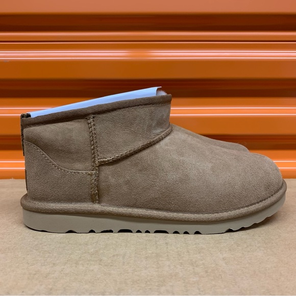 UGG Classic Ultra Mini Women’s Chestnut Boot - Picture 4 of 10
